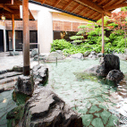 ���ȤҤ鲹�� �׻��դμ̿�