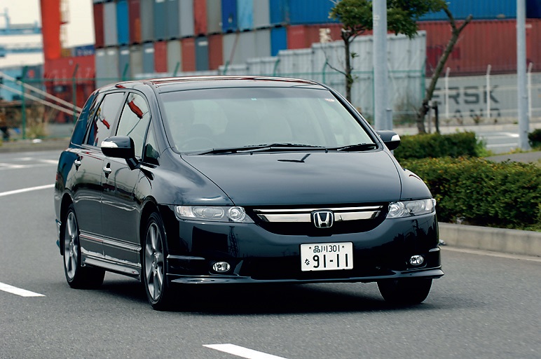 アブソルートの吹け上がりのいい200psの2.3L直4ユニットとMPVターボとの差はどうか?