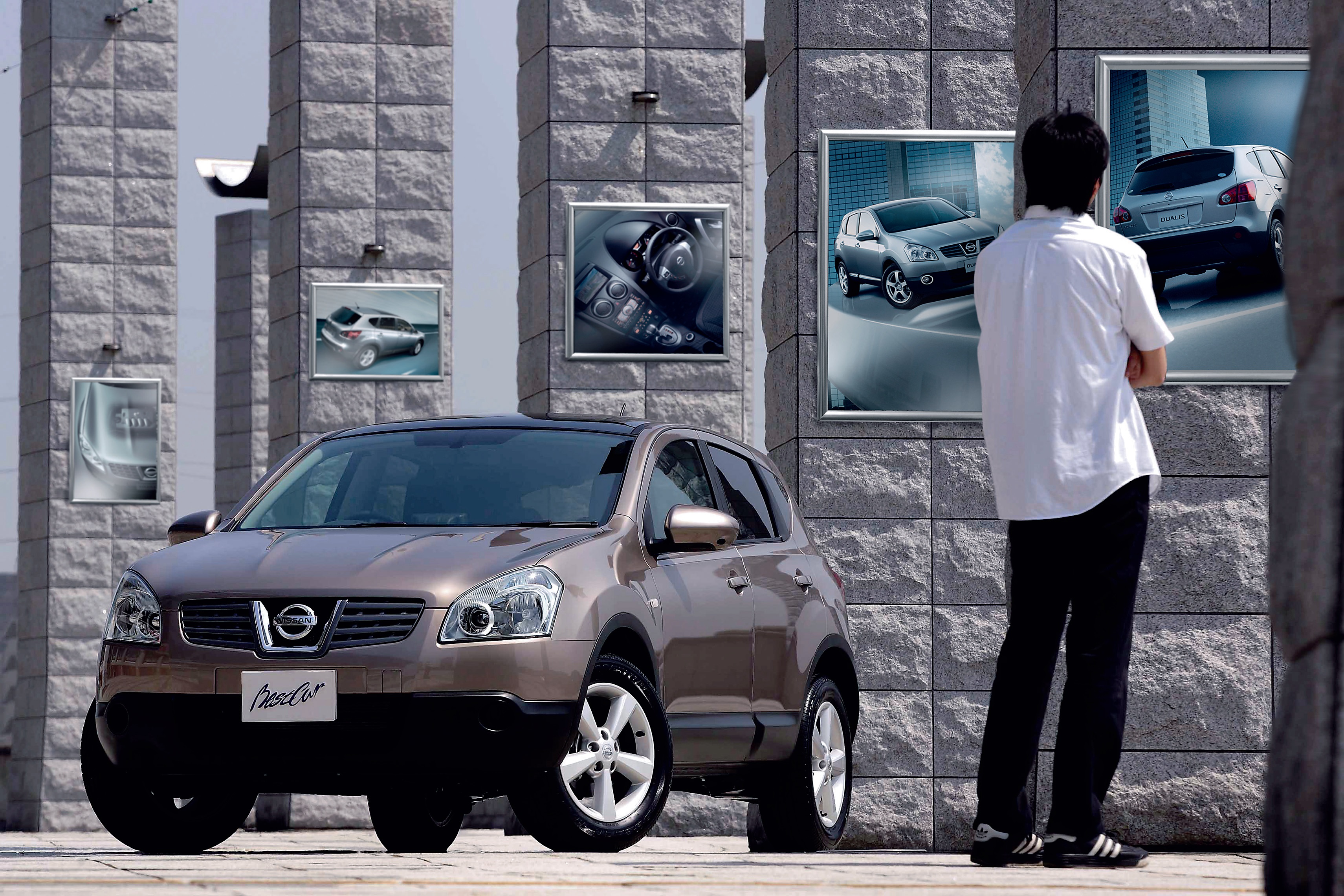 （ティーダ＋X-トレイル）÷2＝デュアリス　SUVのカタチをしたハッチバック　デュアリスが目指すファミリーカーの新世界