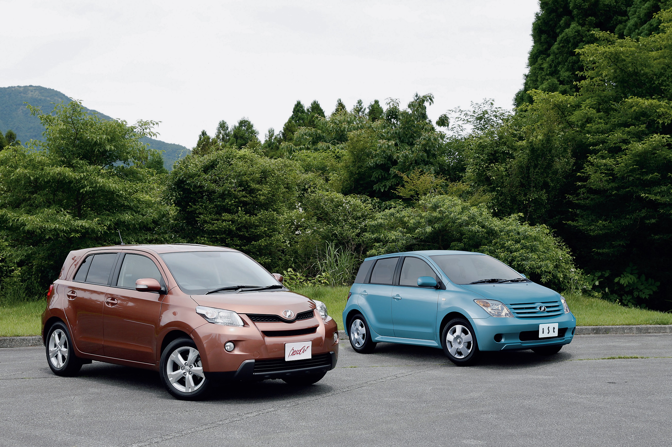 トヨタ ヴィッツファミリーから出家　新プレミアムコンパクト発進