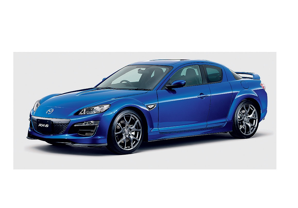 タイプRS：シリーズ最強のスポーツグレードとして加わったタイプRSは、6速MT専用で19インチホイールを履く。唯一ウレタン強化メンバーを採用するほか、エクステリアは専用フロントバンパー、サイド＆リアスポイラーを採用。また、ビルシュタインダンパーとレカロシートも標準装備。エンジンは235ps／220.kgm、価格は315万円