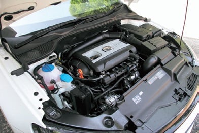 2Rのターボエンジンは、200psを発生。スポーティなエンジン特性が与えられ環境にも優しい