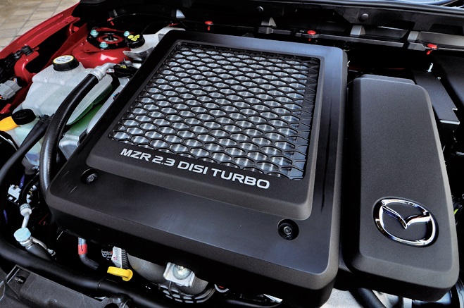 2.3L直噴ターボは264ps/5500rpm、38.7kgm/3000rpmを発揮