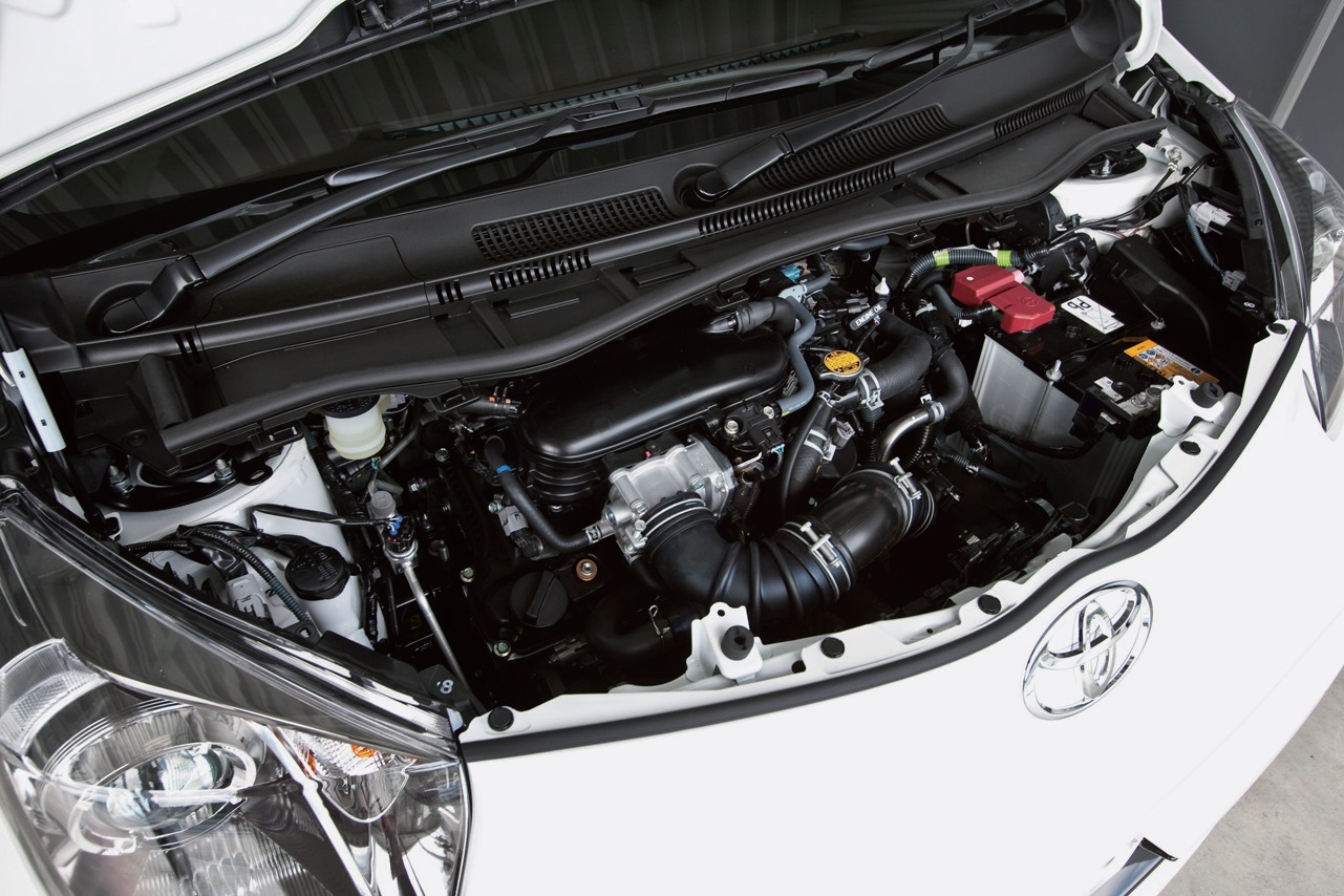 エンジンは1.3L、直4が搭載される。