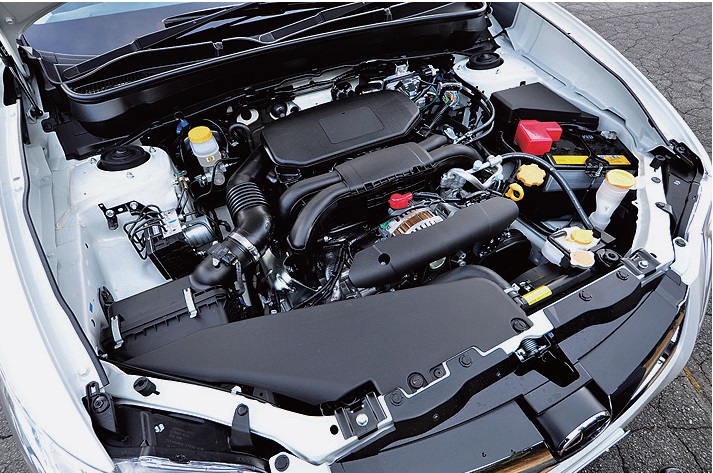 2Lに比べ20/39kmアップの170ps/234kmの2.5フラット4SOHCのNAを搭載