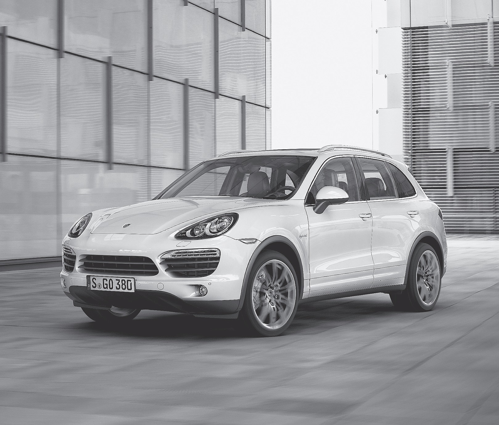 カイエンが燃費向上と軽量化、時代を見据えた約7年ぶりのフルモデルチェンジ