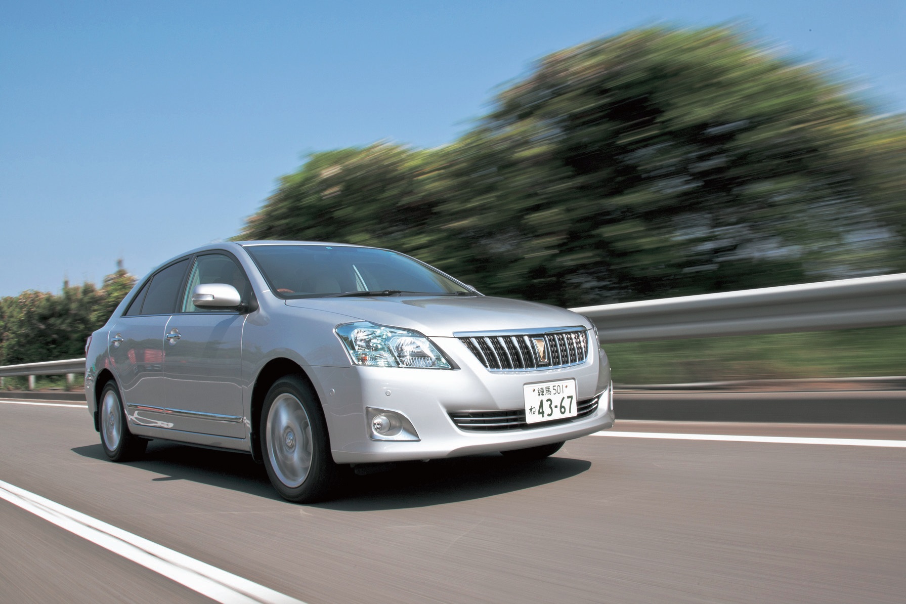 バルブマチックエンジン搭載でエコ度アップ　プレミオ／アリオン