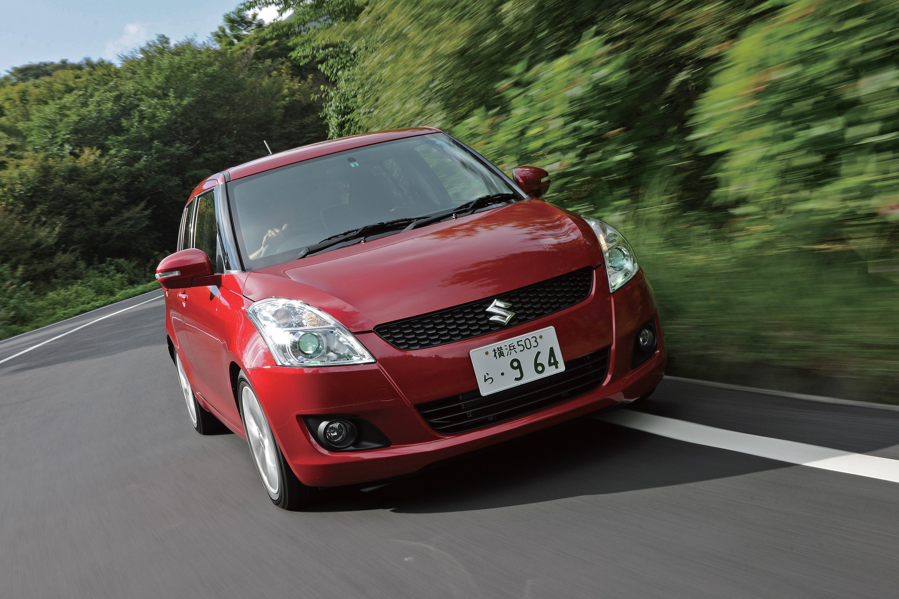 キッパリ断言　ハンドリングは日本一！　新型スイフトの進化度160％！！