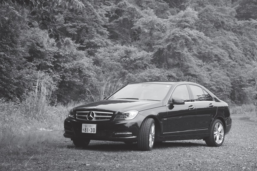 メルセデスベンツCクラスが精悍なマスクに変わり快適性もアップ！ マイチェンで一段と輝きを増していた