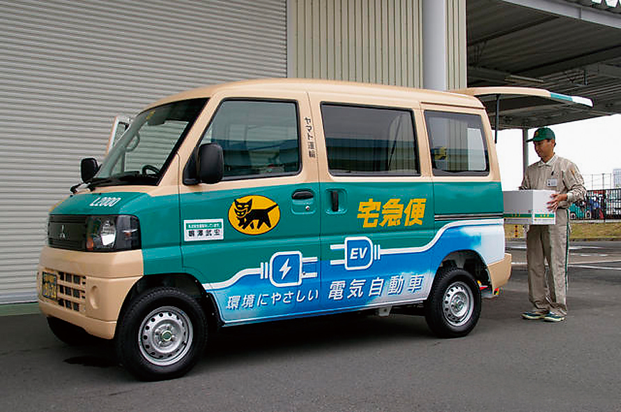 ヤマト運輸に納入され、現在仙台と京都で活躍中。関西を中心にさらに拡充予定なので見かけるかも!