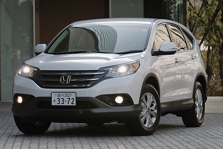 CR-V:CR-Vは2LのFFが248万円、2.4Lの4WDが275万円。2LはCVT、2.4Lは5速ATを組み合わせている
