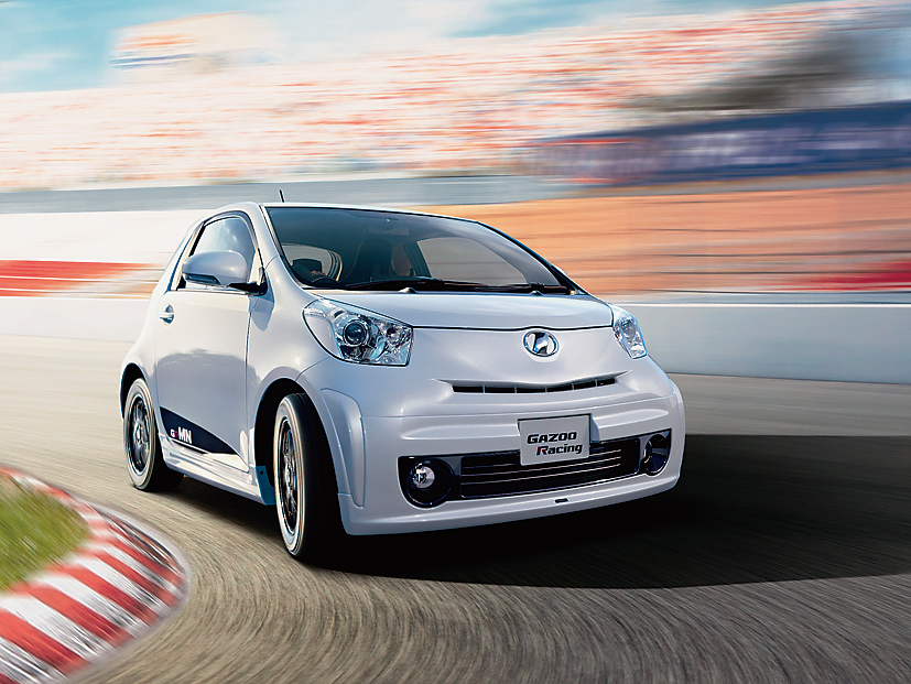 こちらは2009年発売のiQ GAZOO Racing tuned by MN GRMNブランドの最初のチューンドiQは、限定100台が、わずか1週間で売り切れた。