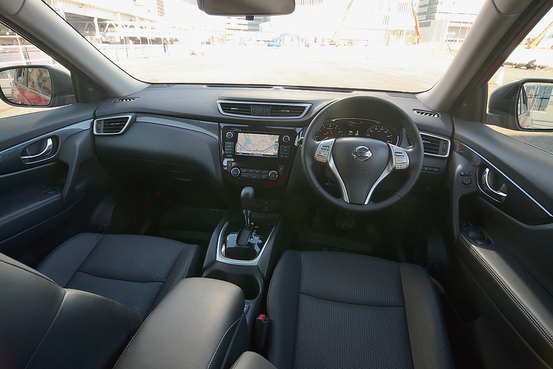 エクステリア同様、ちょっとスタイリッシュな印象となったインパネデザイン。日本仕様のシートは従来型同様、撥水シートを採用するなど、アウトドア志向は継承される