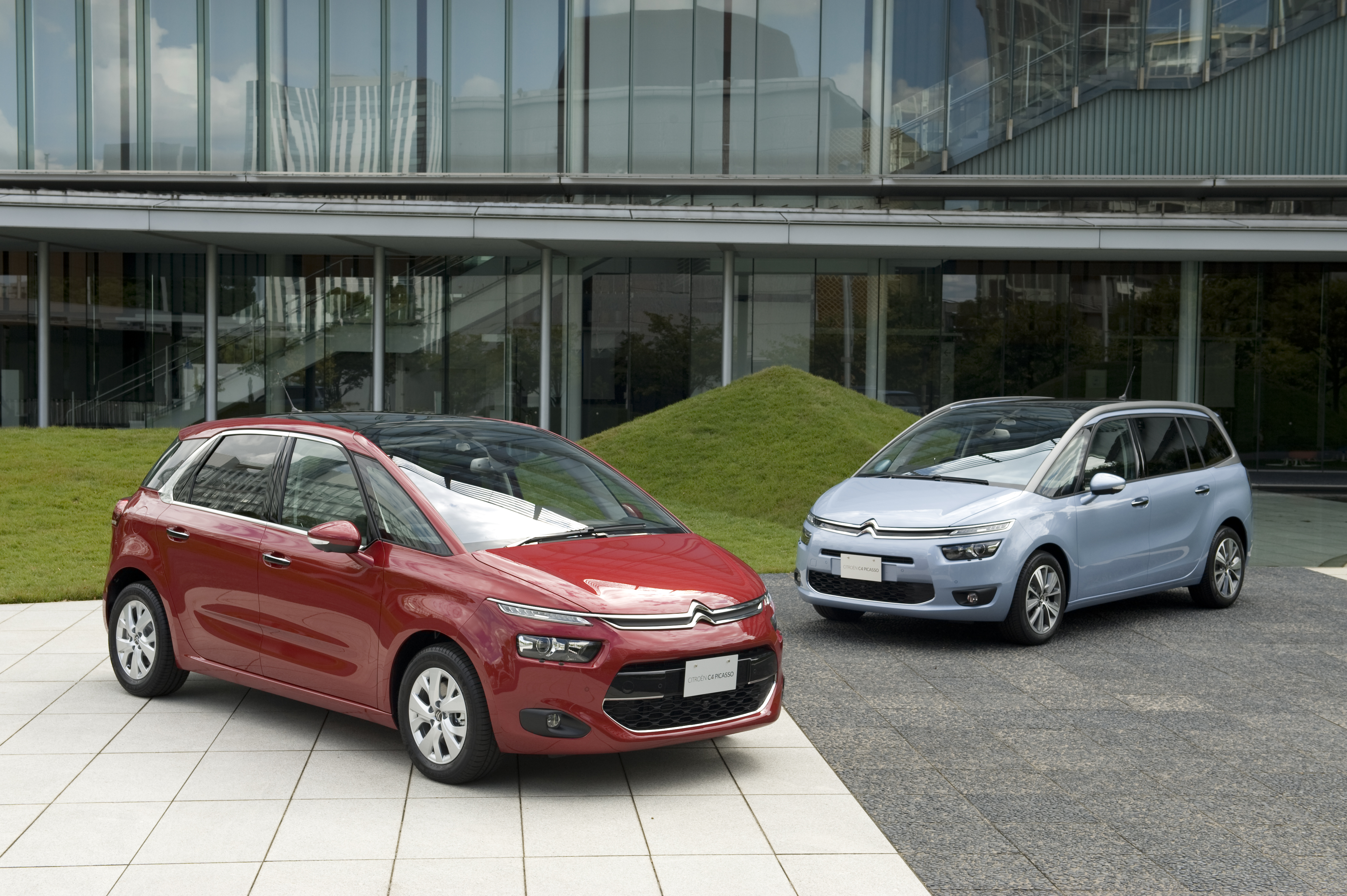 ȥ C4ԥC4ԥ7ǯ֤FMCեήߥ˥Хо