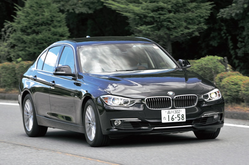 184ps/27.5kgmを発生する2L直4ターボに8速ATを組み合わせるBMW320i。ハンドリングのよさと、しっとりとしたしなやかな乗り心地を両立させているところがさすがだ