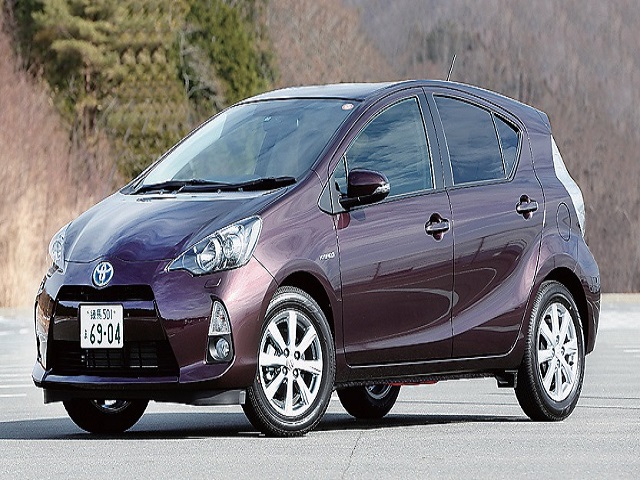 劇進化トヨタ　アクア