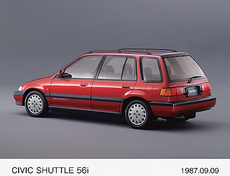 これが'83年登場の初代シビックシャトル
