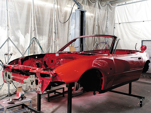 【MAZDA】ユーノスロードスターのレストアサービス開始！