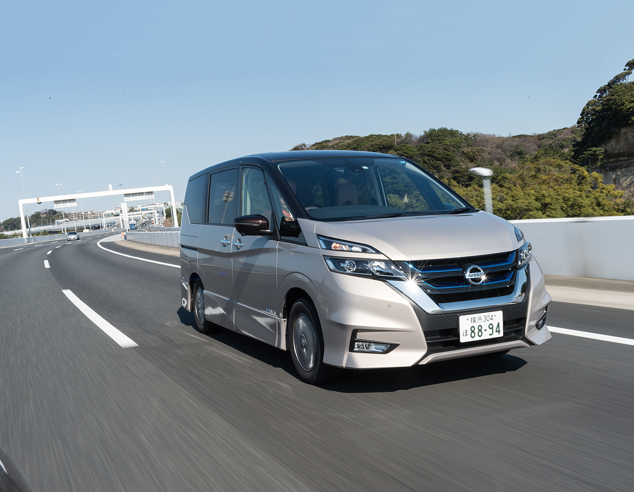 Nissanセレナ E Power魅力解剖 中古車なら グーネット