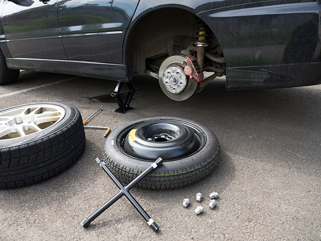 タイヤ交換時のホイールナットの正しい締め方や締め付け規定トルク 交換時期や工賃の目安を解説 車検や修理の情報満載グーネットピット