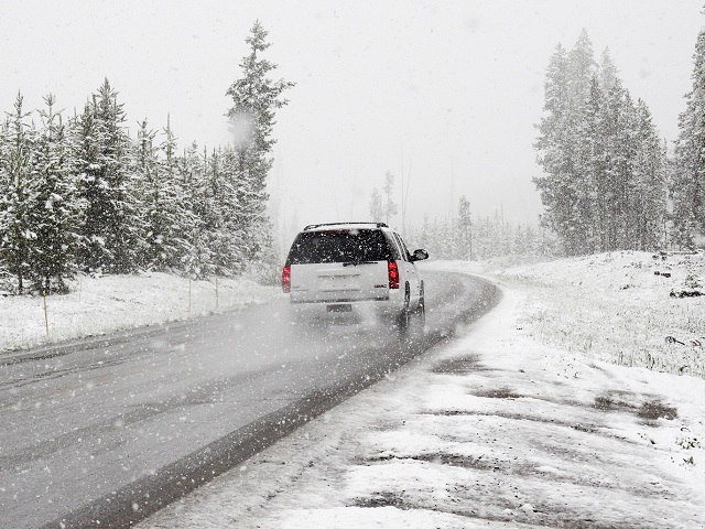 冬の車中泊で注意すべき点や防寒対策におすすめの暖房グッズを紹介 中古車なら グーネット