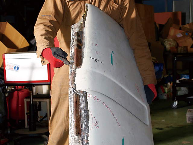 走れR-2 「ボンネットの補修その3」の巻