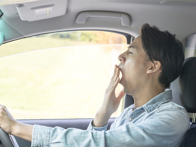 運転中に眠くなる原因と眠気覚ましの方法とは 中古車なら グーネット