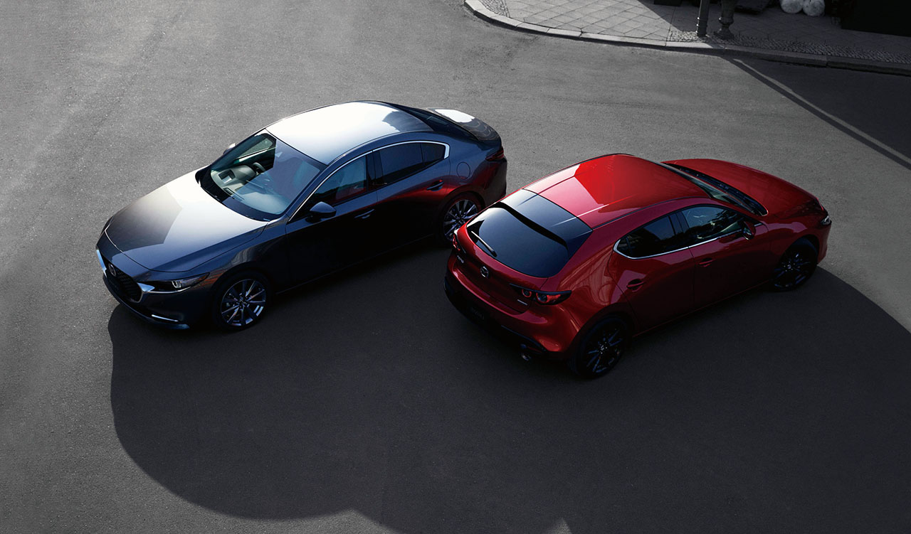 Mazda3 Vs アクセラ新旧プレミアムコンパクト比較 中古車なら グーネット