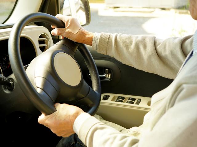 車のサンシェードって本当に意味はあるのか サンシェードの役割や実際の効果を解説 中古車なら グーネット