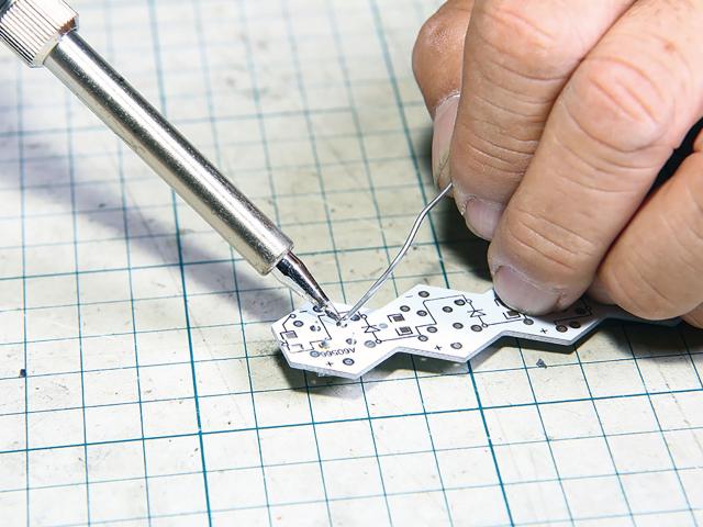 大人の電子工作入門PART1 ハンダ付けの基礎をおさらいする