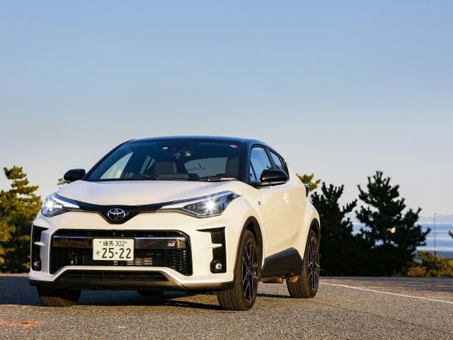 試乗レポート トヨタ C Hr Gr Sport マイナーチェンジで追加のスポーツの実力 中古車なら グーネット