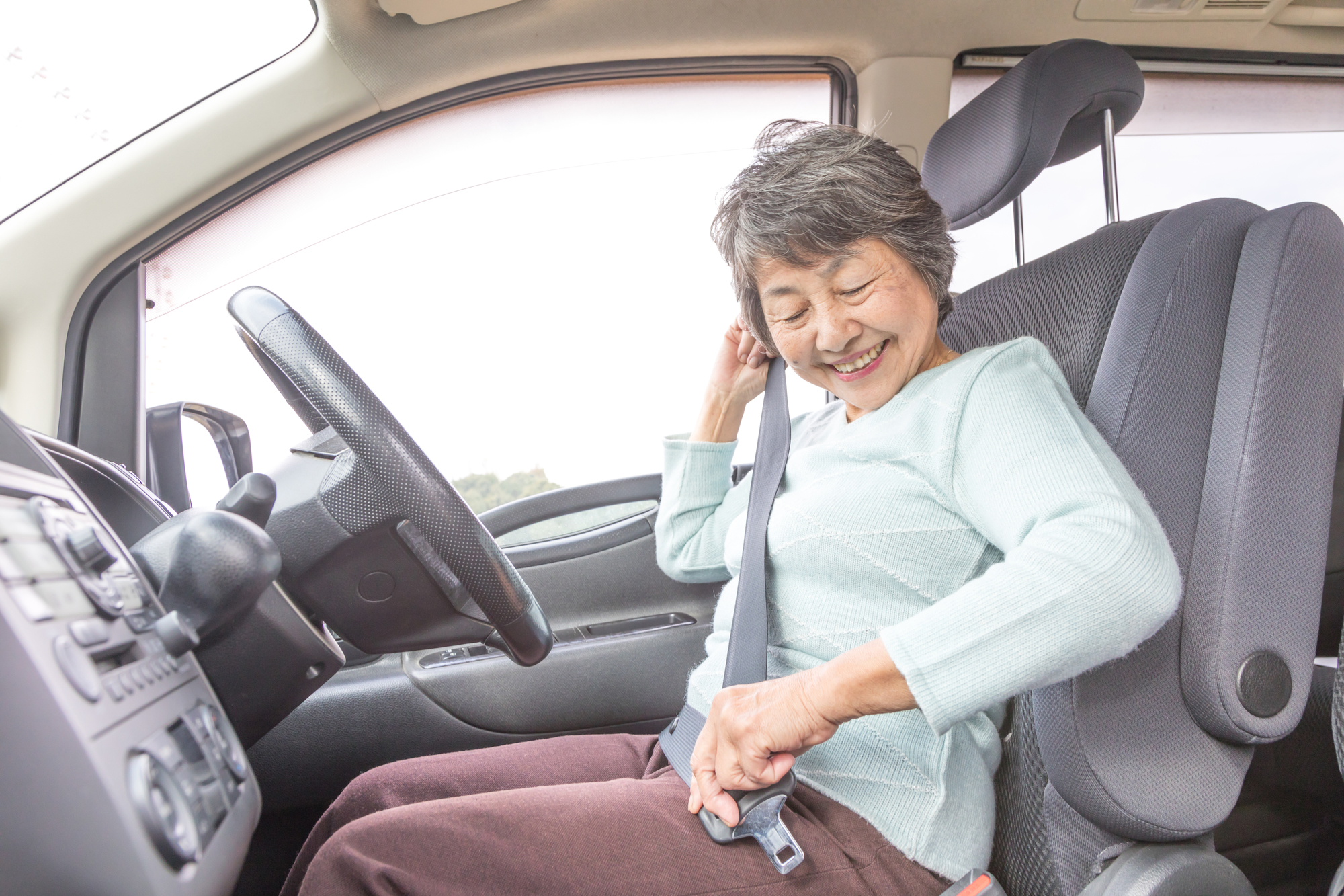 締め付けが苦手な方に シートベルトストッパーの使い方 中古車なら グーネット