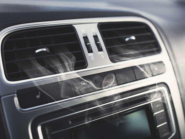 車を消臭 タバコやペットなど 車内の嫌な臭いの原因と消臭方法 車検や修理の情報満載グーネットピット