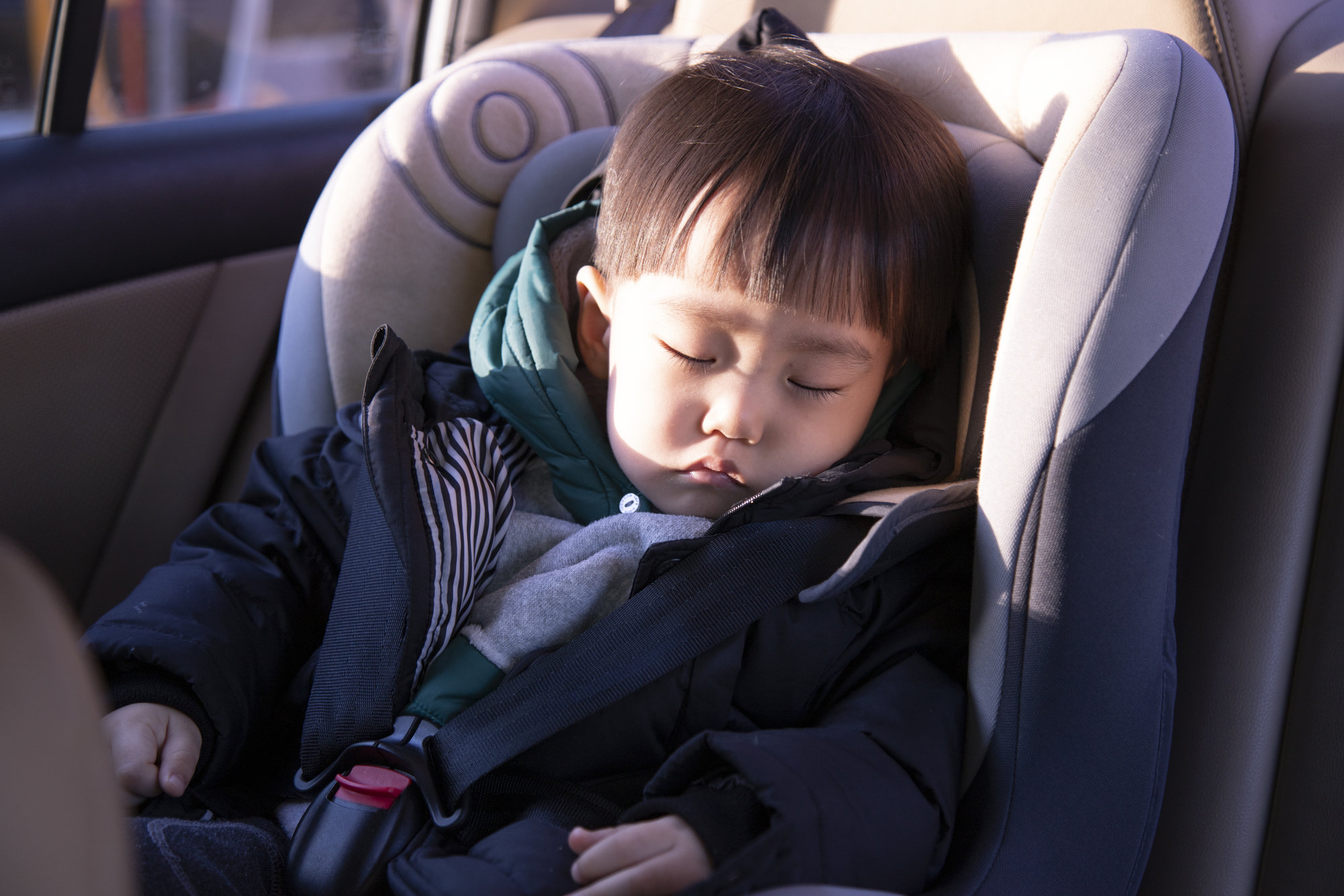 赤ちゃんの車移動には熱中症対策が必須 正しい対策で安心 快適なカーライフを 中古車なら グーネット