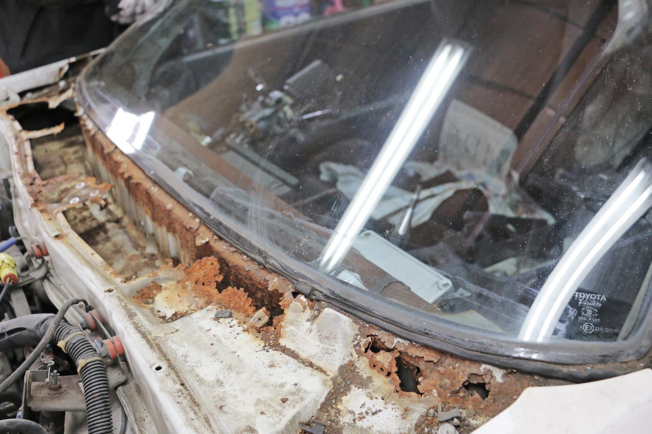 Aピラー付け根に大穴が 63セリカ ラリー車製作プロジェクト 車検や修理の情報満載グーネットピット
