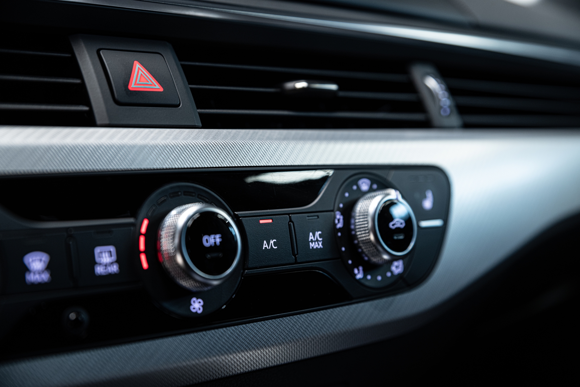 車のエアコンは燃費やバッテリーにどのくらい影響する 外気を活かしたエアコンの使用方法 中古車なら グーネット