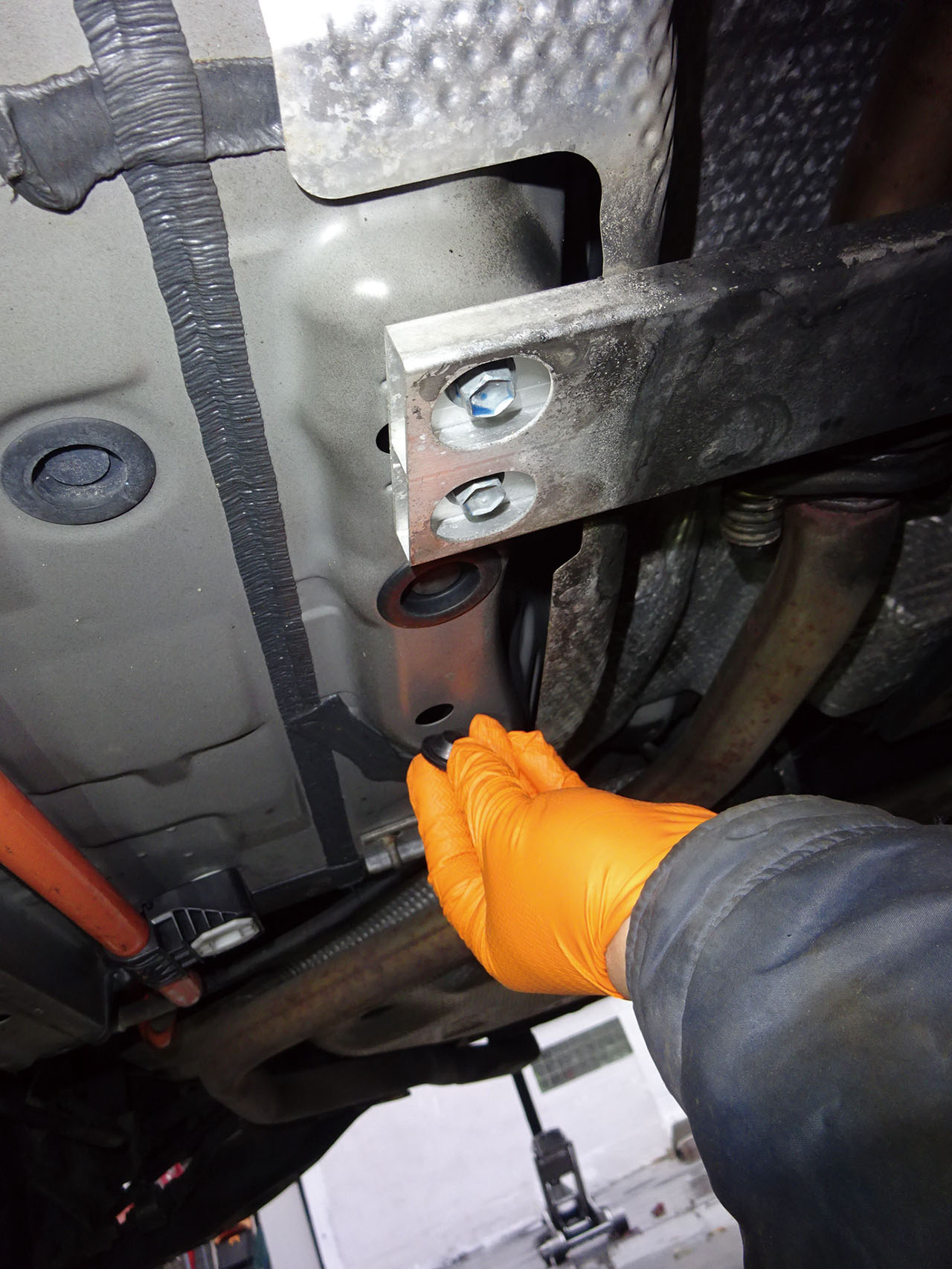 厄介なサイドシルの 錆 問題をdiyメンテで解決 4 車検や修理の情報満載グーネットピット