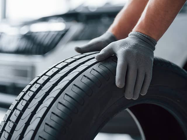 タイヤの空気圧は高すぎてもダメ 正しい点検 調整方法について解説 車検や修理の情報満載グーネットピット