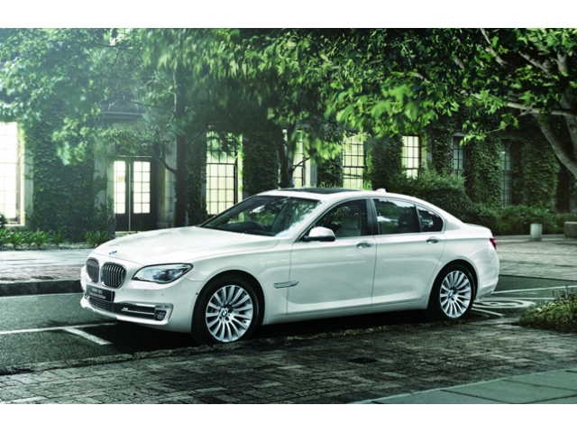 BMW、｢7シリーズ｣の特別限定車｢740i Executive Edition｣を発売