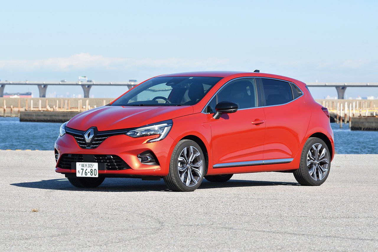 Renault 新型ルーテシア試乗 中古車なら グーネット