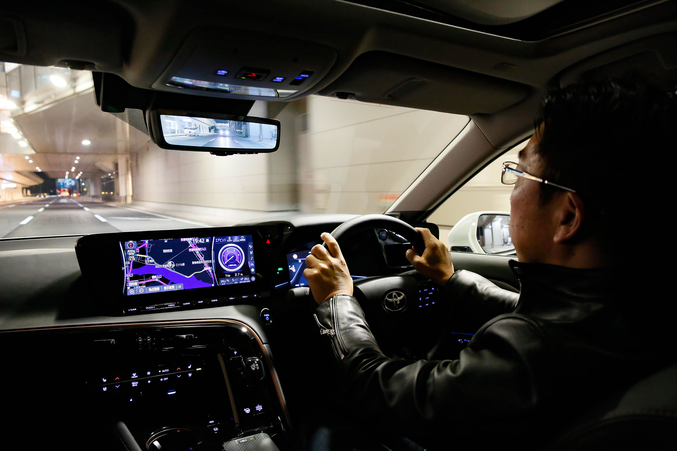 新型の航続可能距離はGグレードは850km、Zグレードは750km(WLTCモード)