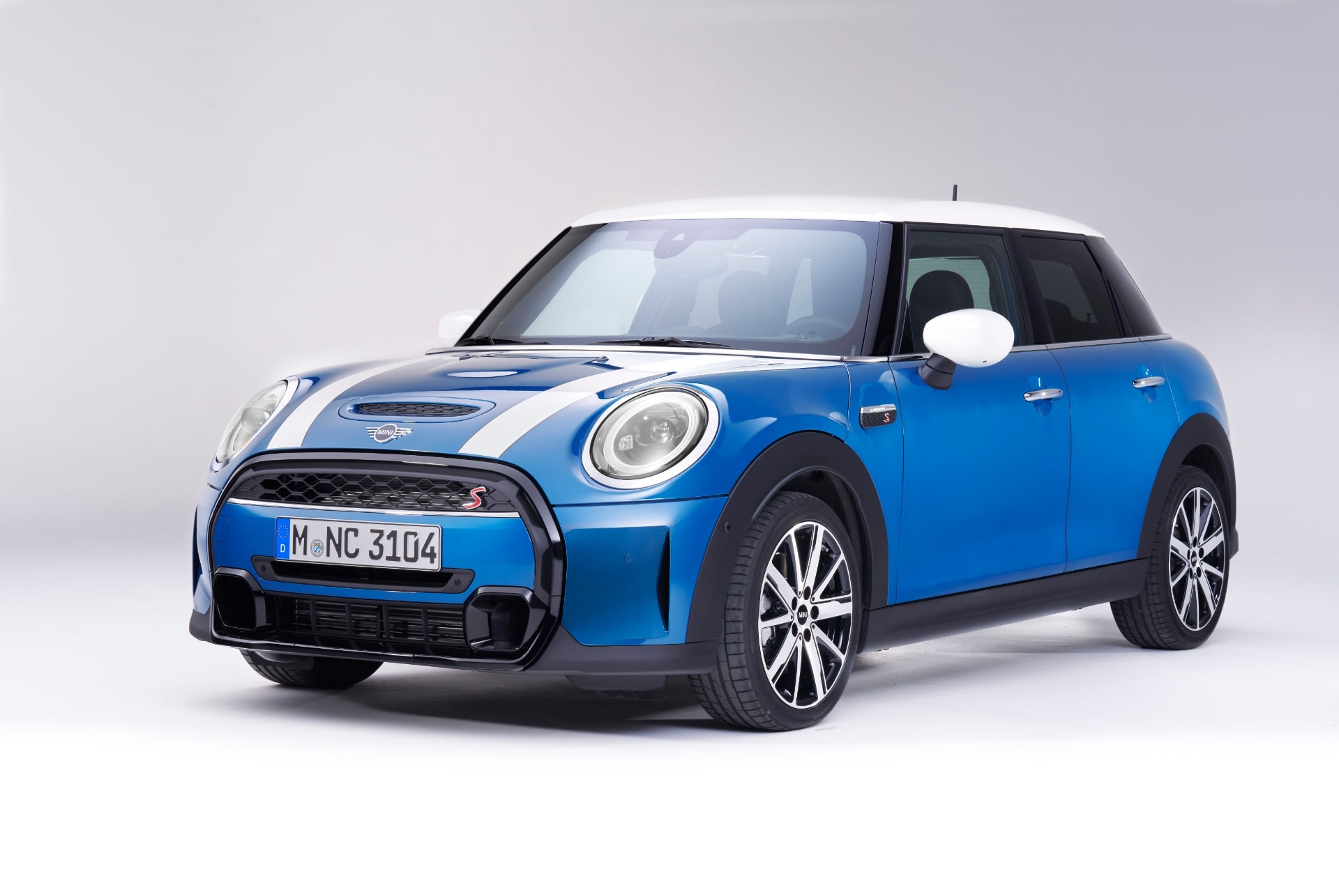 新型MINI クーパーS 5ドア