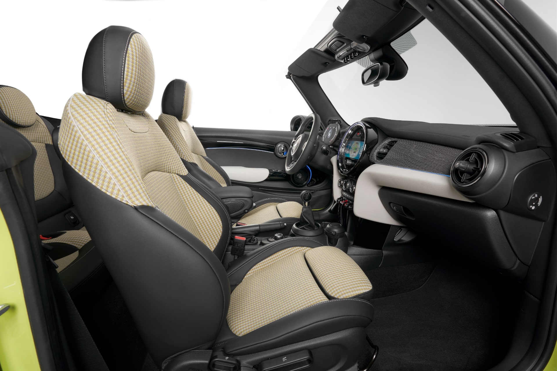 MINI ハッチバックモデルの新型MINI 3ドア/5ドア/コンバーチブル