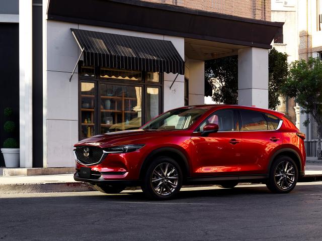 マツダ CX-5（2代目／KF）の中古車選びで知っておきたい特徴とグレード構成