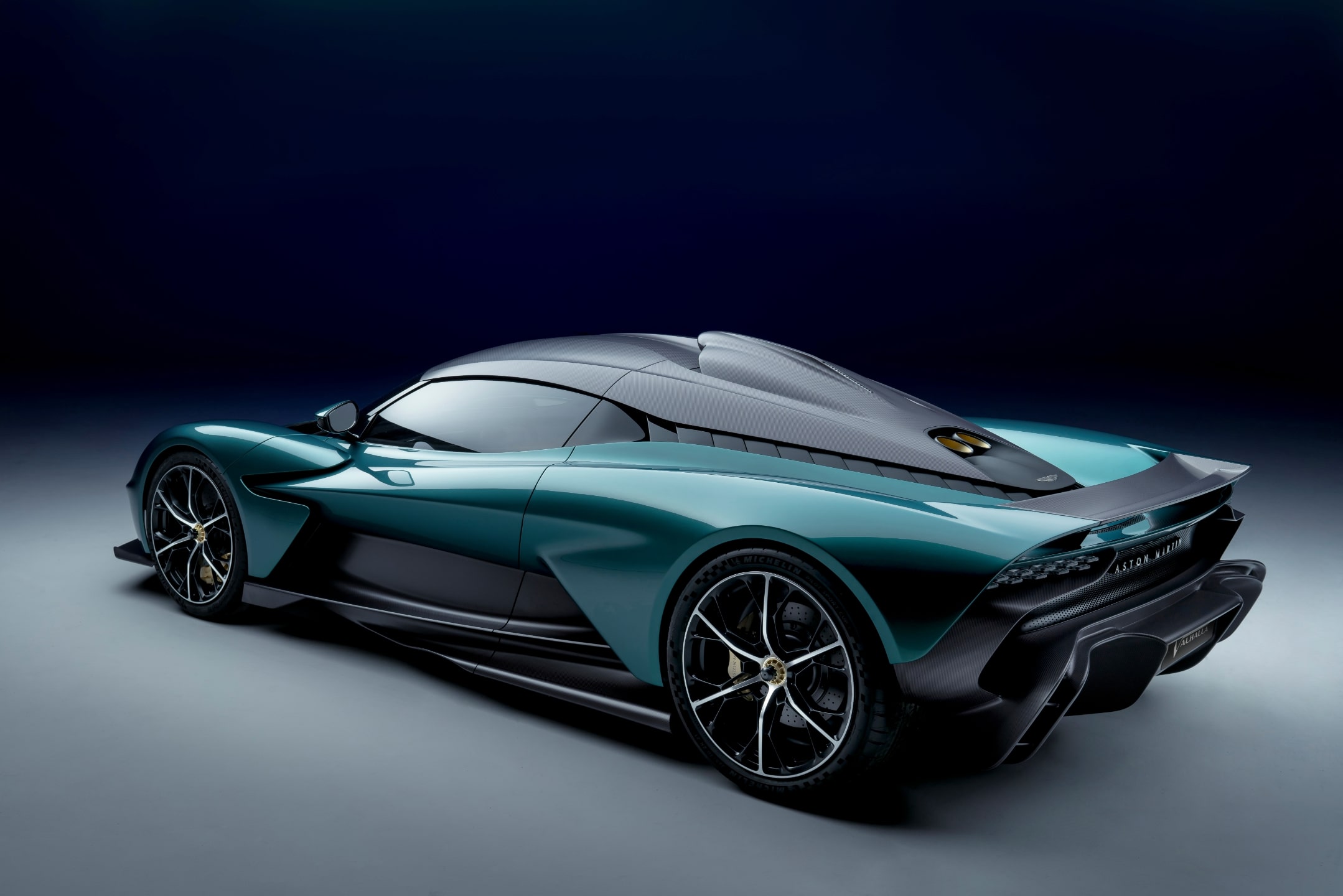 Aston Martin Valhalla　3