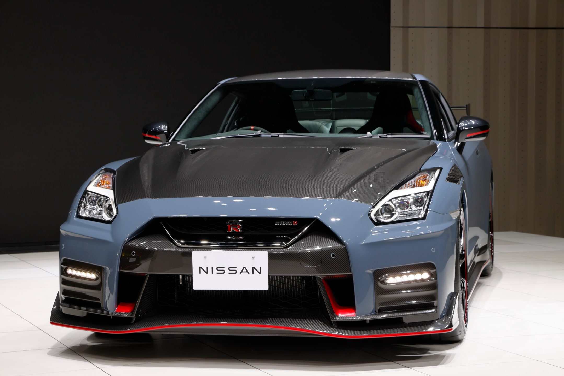 Nissan Gt R Nismo 22年モデルの価格を発表 24万円から 日産 中古車なら グーネット