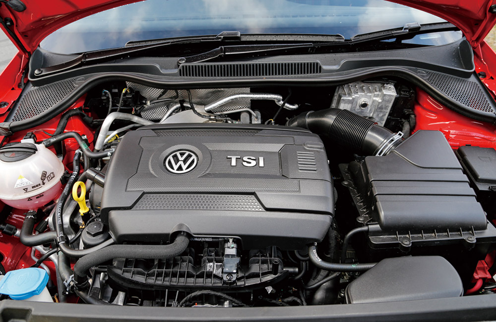 ポロ GTI(先代)のエンジンルーム