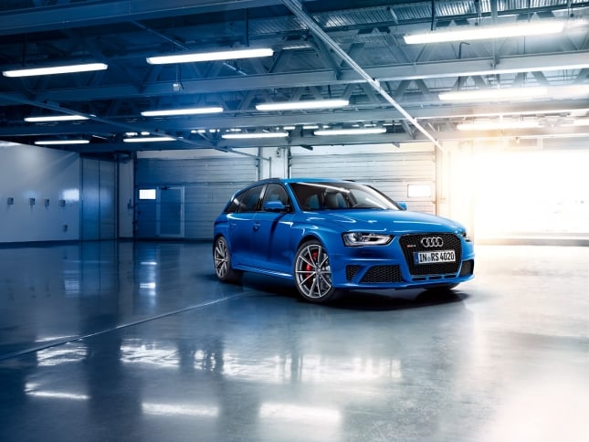 RS4外観