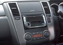 日産 ティーダ（装備機器類の機能を確認）