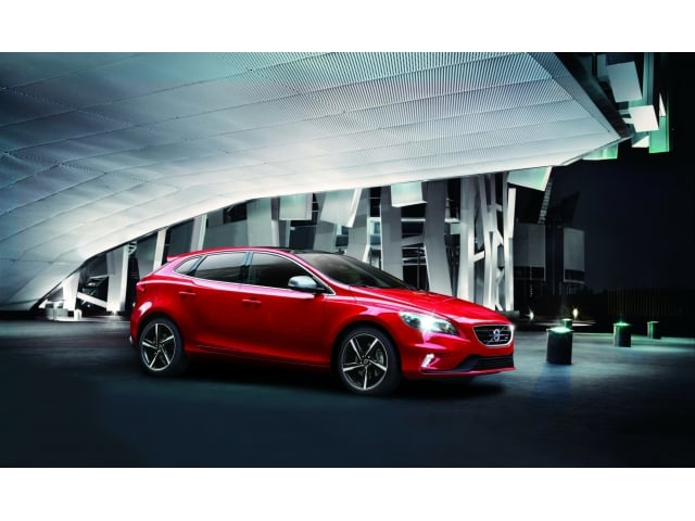 【ボルボ】Drive-E T5搭載の「V40 T5 R-DESIGN」を発売【価格】